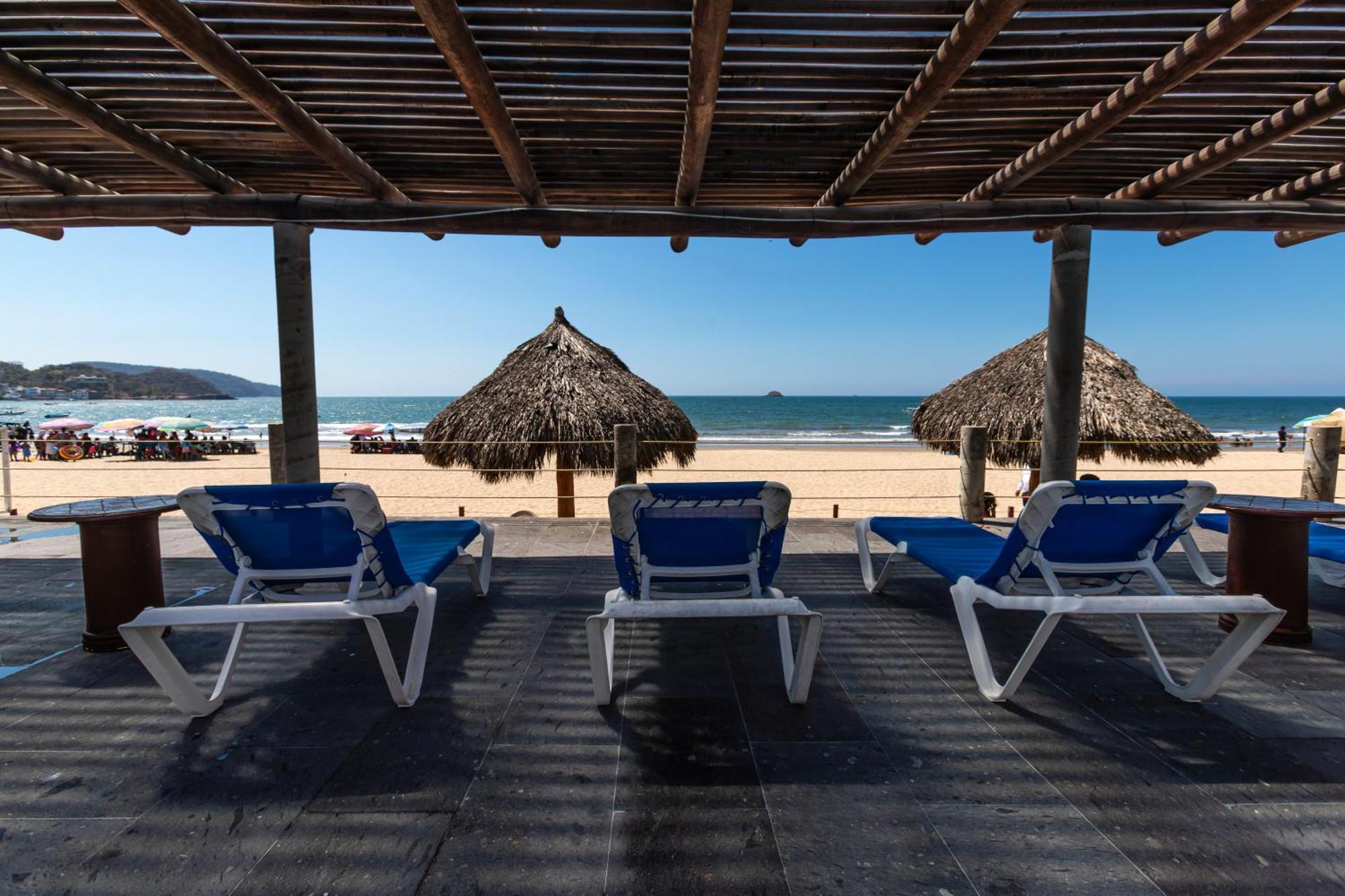 Torreblanca Beach Hotel And Suites Guayabitos - Desayuno Y Comida Incluido Рінкон-де-Гуаябітос Екстер'єр фото