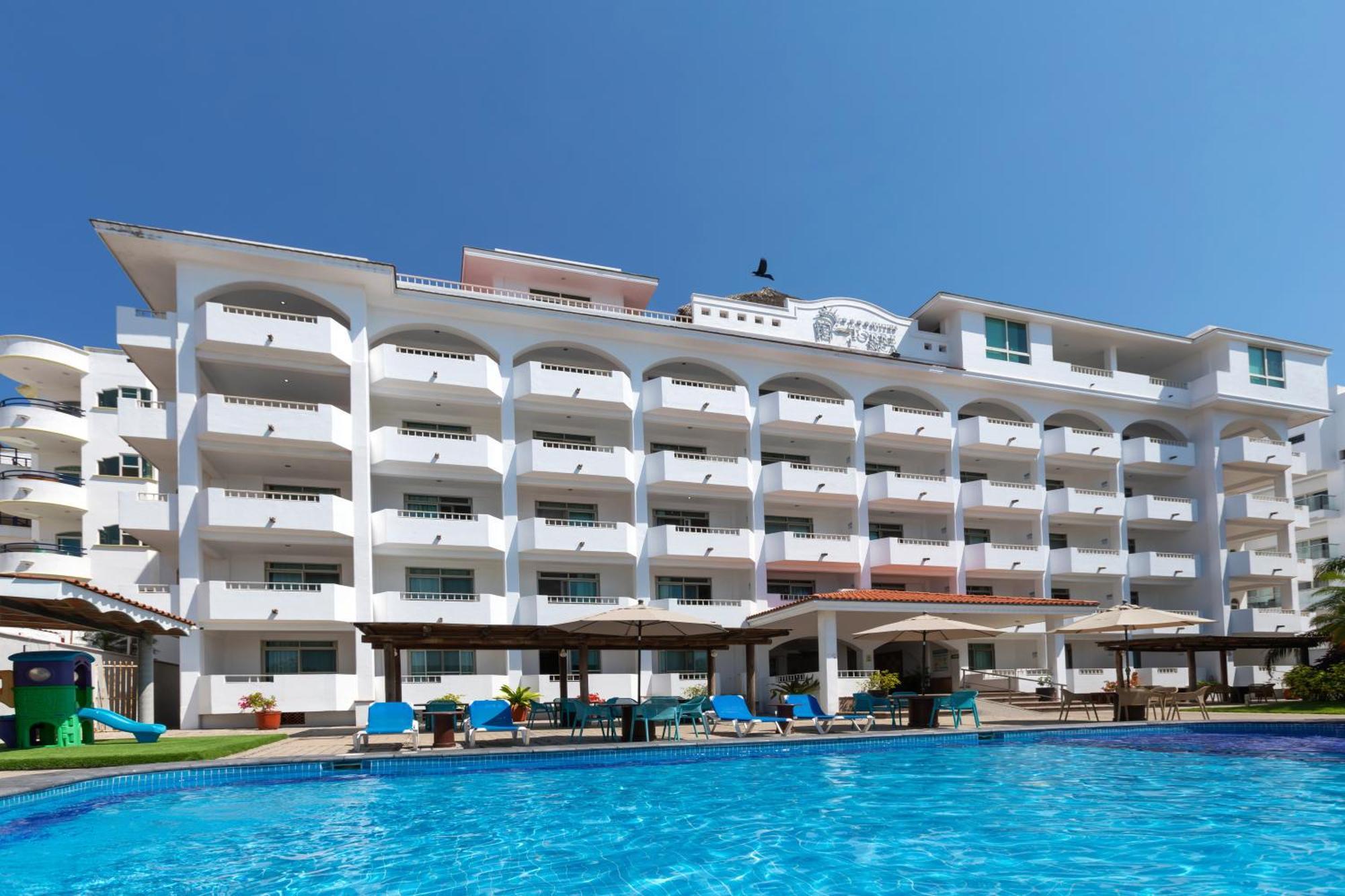 Torreblanca Beach Hotel And Suites Guayabitos - Desayuno Y Comida Incluido Рінкон-де-Гуаябітос Екстер'єр фото