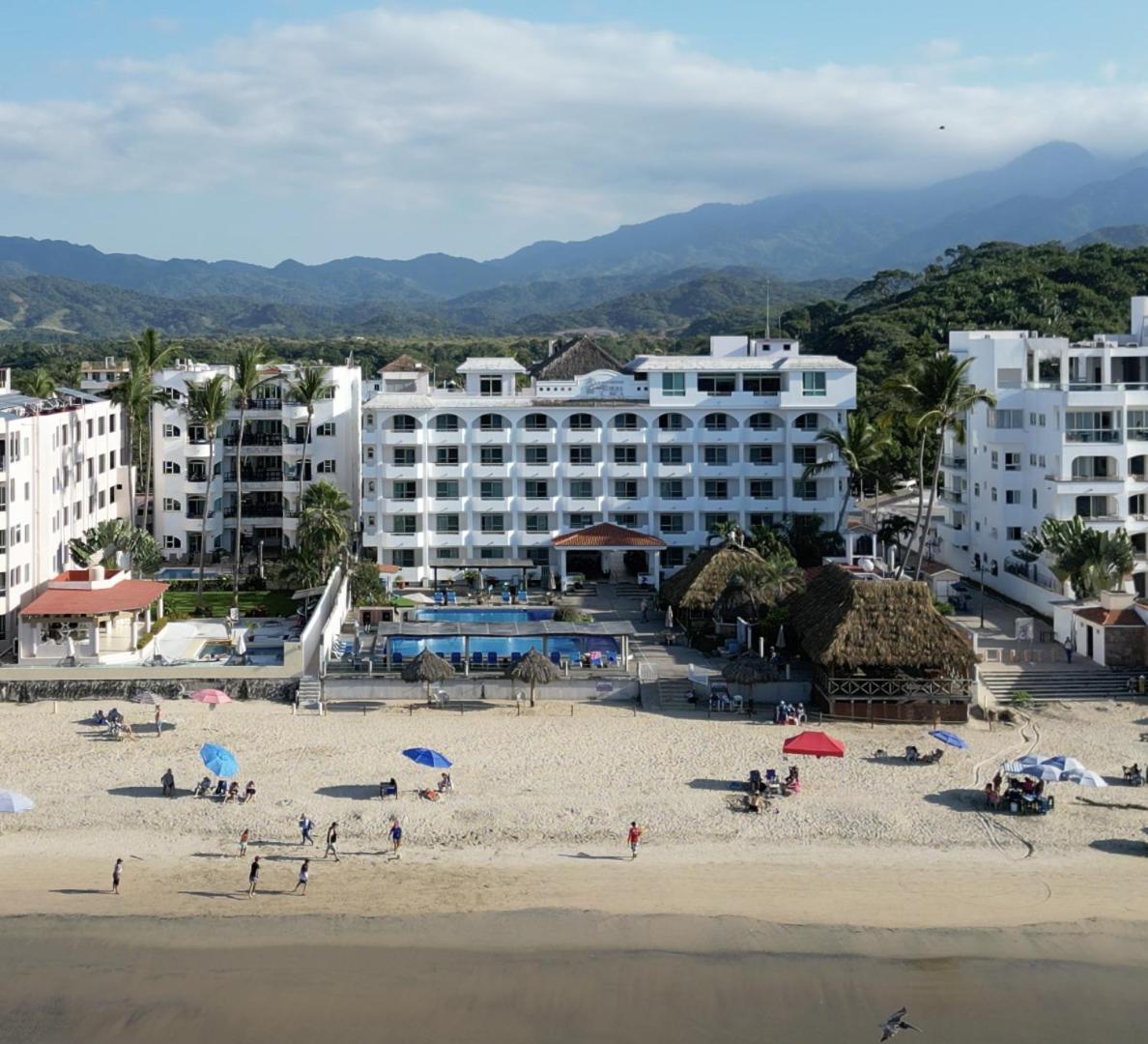 Torreblanca Beach Hotel And Suites Guayabitos - Desayuno Y Comida Incluido Рінкон-де-Гуаябітос Екстер'єр фото